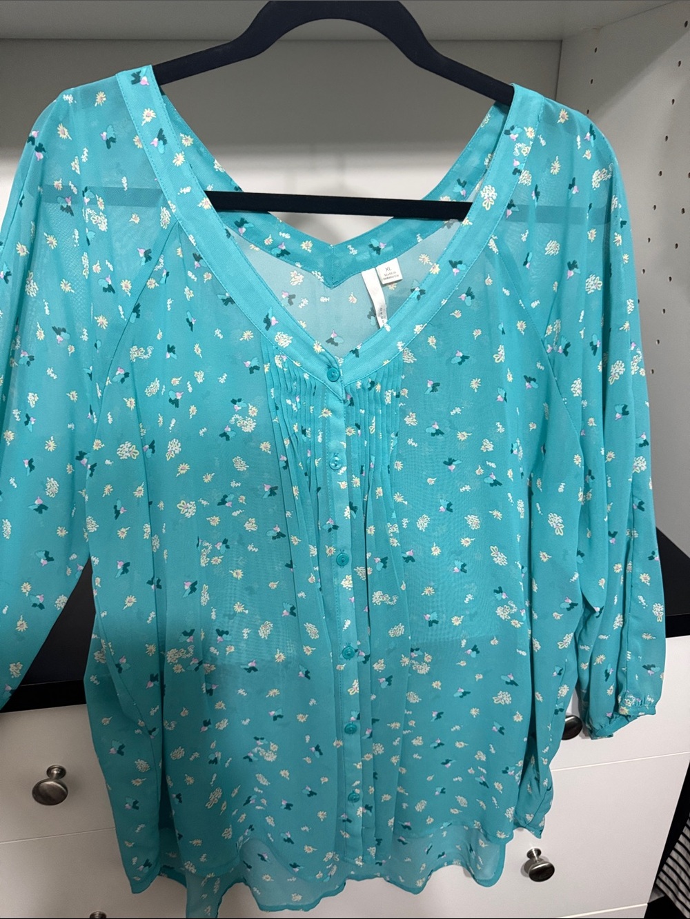LC Lauren Conrad Teal Floral Button-Front V-Neck Blouse